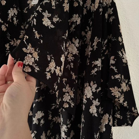 Maurices kimono floral lightweight relaxed print size OS women’s relaxed NEW - Picture 8 of 11